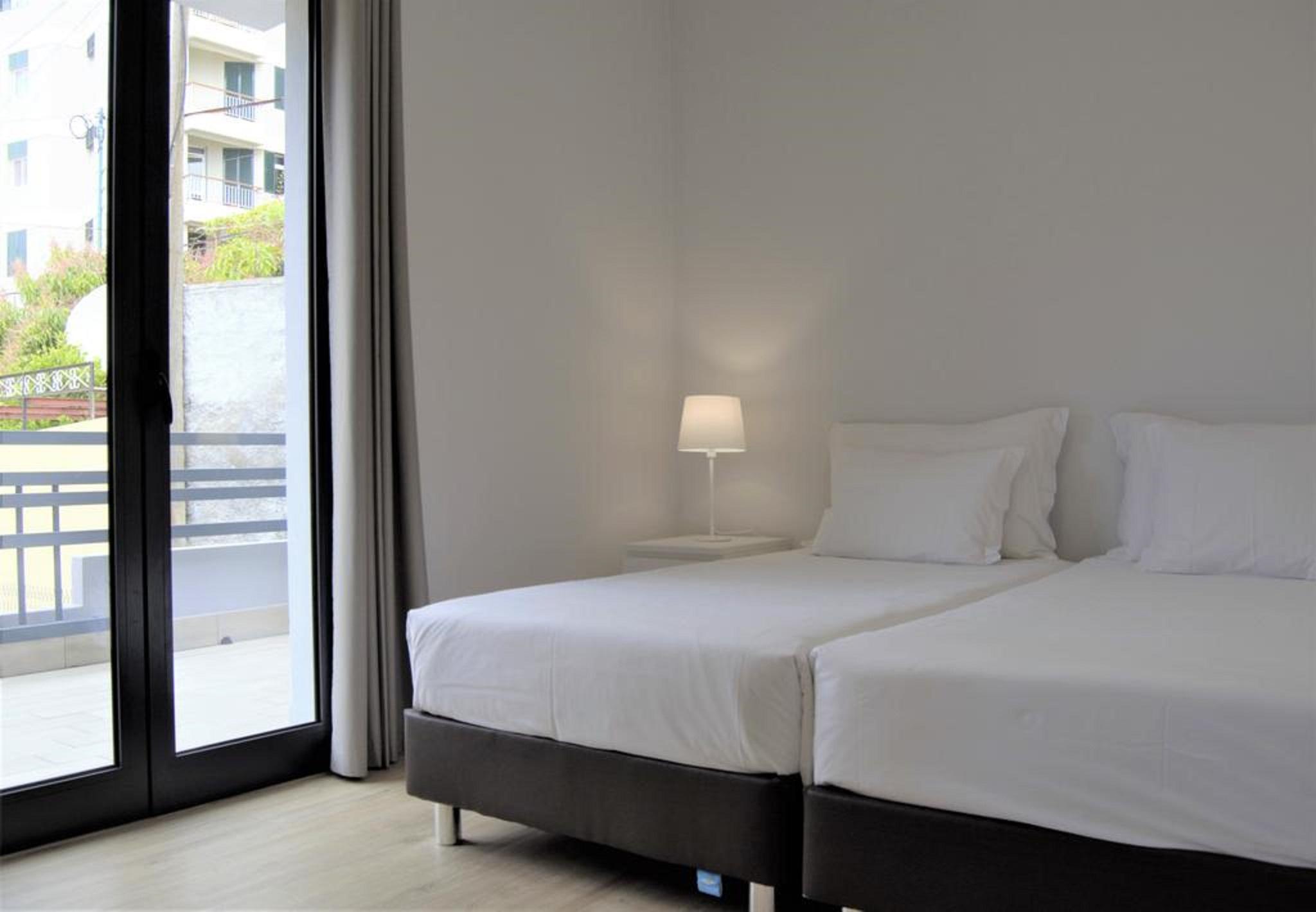 Apartamentos Turisticos Vitoria By Petit Hotels 푼샬 외부 사진
