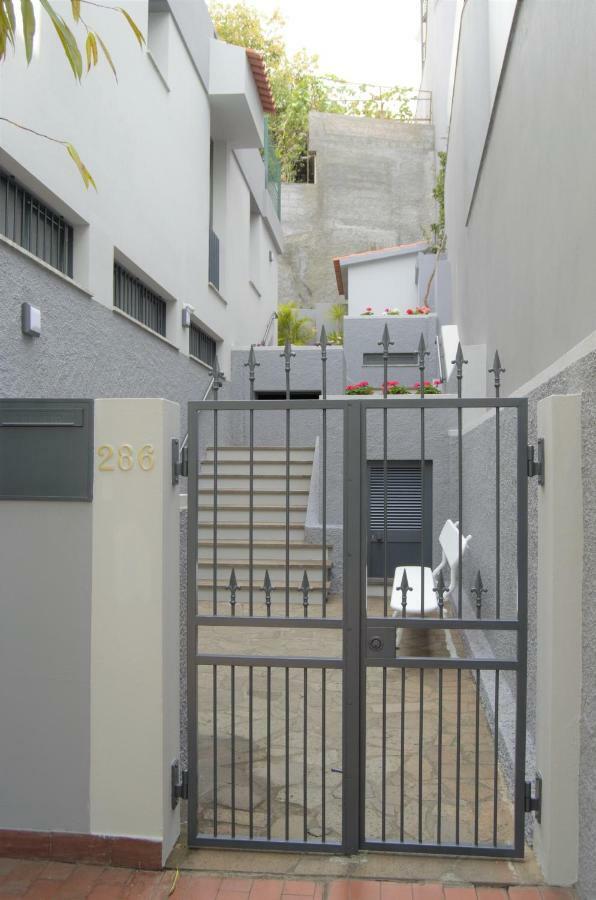 Apartamentos Turisticos Vitoria By Petit Hotels 푼샬 외부 사진